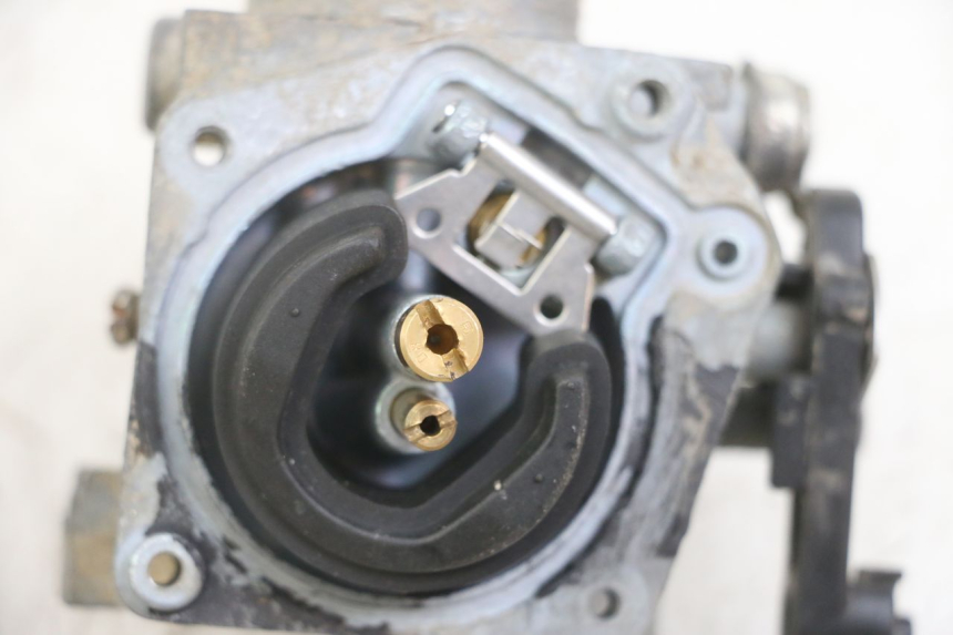 photo de GAŹNIK APOLLO RFZ 125 - Szczegóły charakterystyczne