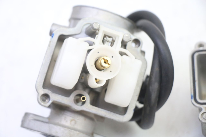 photo de GAŹNIK APOLLO RFZ 125 - Szczegóły charakterystyczne