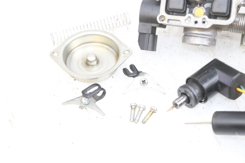 photo de GAŹNIK TNT MOTOR ROMA 10' 4T 50 (2019 - 2022) - Widok profilu