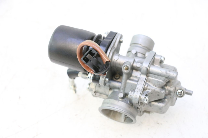 photo de GAŹNIK TNT MOTOR ROMA 12' 2T 50 (2007 - 2018) - Zbliżenie techniczne
