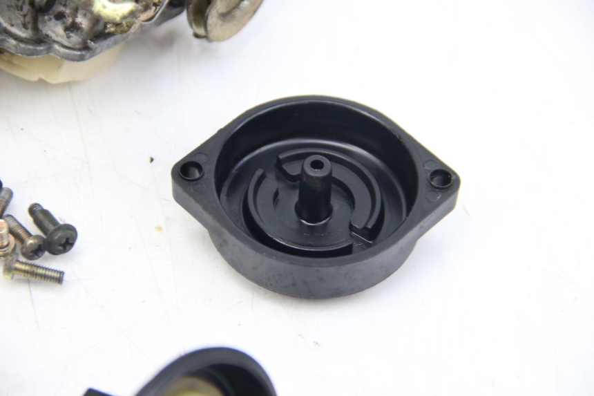 photo de GAŹNIK APRILIA SCARABEO 4T 50 (2009 - 2017) - Zbliżenie komponentów