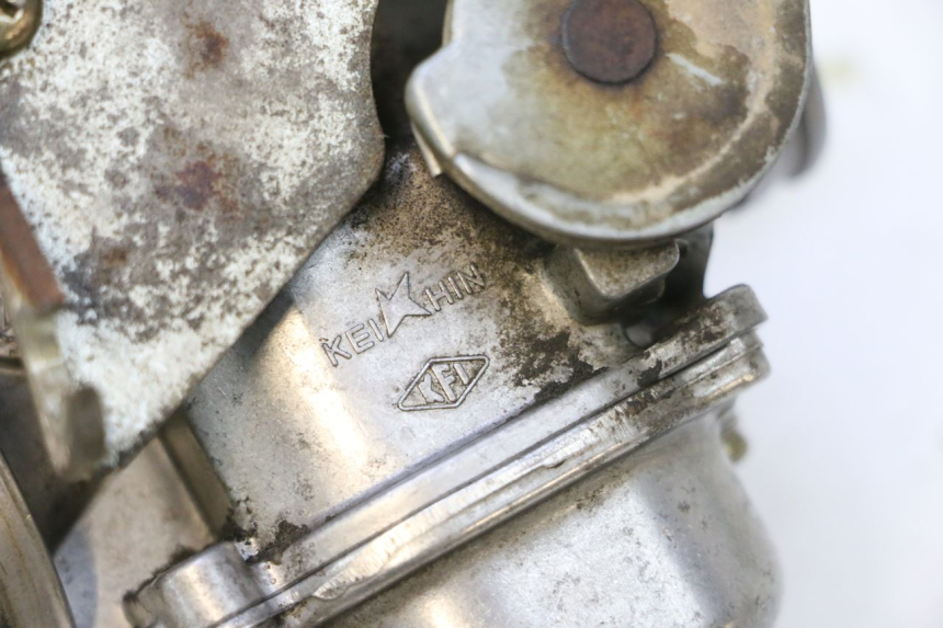 photo de GAŹNIK HONDA SCV LEAD 100 (2003 - 2007) - Inny kąt widzenia