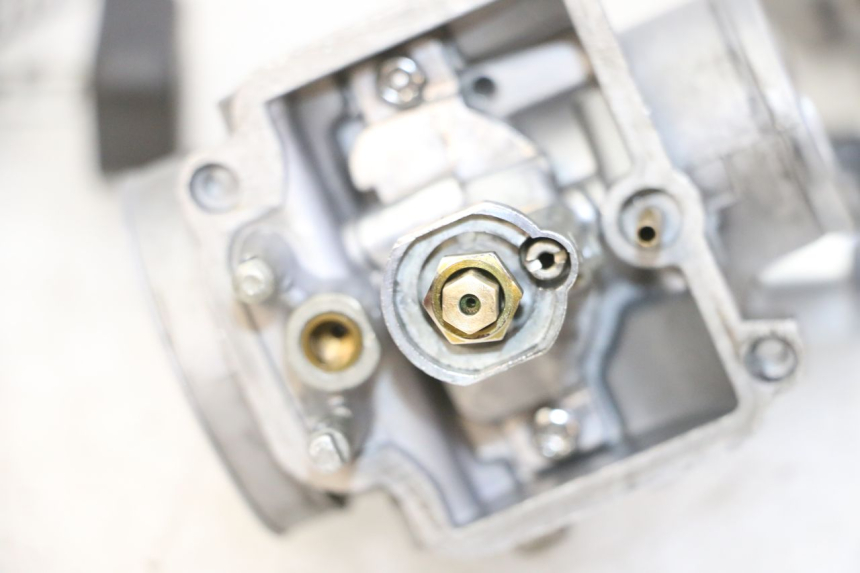 photo de GAŹNIK DERBI SENDA SM DRD 50 (2008 - 2013) - Szczegóły charakterystyczne