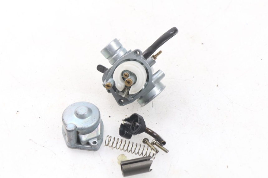 photo de GAŹNIK MBK STUNT NAKED 50 (2004 - 2018) - Zbliżenie komponentów