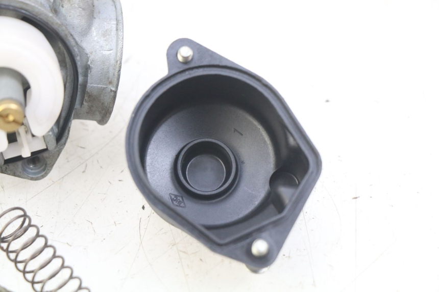 photo de GAŹNIK APRILIA SX 50 (2011 - 2017) - Oznaczenia i referencje