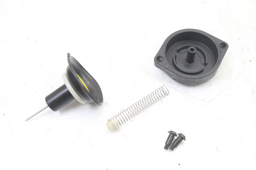 photo de GAŹNIK UNIVERSAL BIKE ZN50QT-11B 50 (2018 - 2021) - Szczegóły charakterystyczne