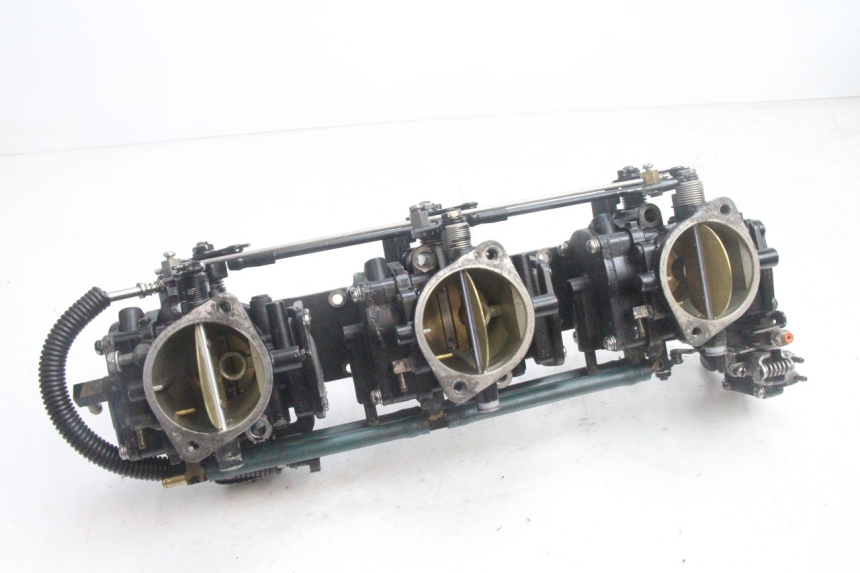 photo de GAŹNIK YAMAHA WAVE RUNNER GP R 1200 (2000 - 2003) - Widok główny