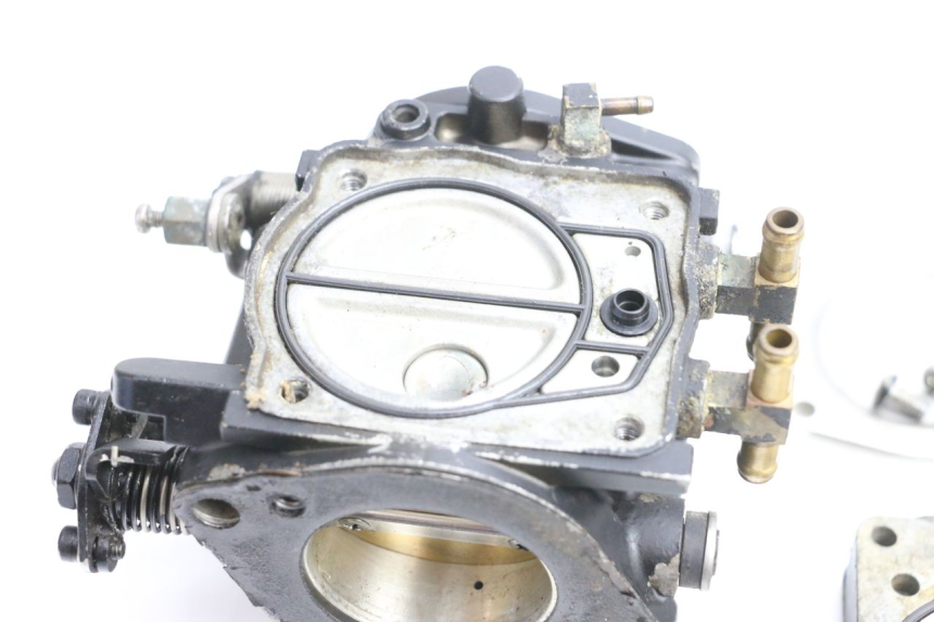photo de GAŹNIK YAMAHA WAVE RUNNER GP R 1200 (2000 - 2003) - Część sprawdzona