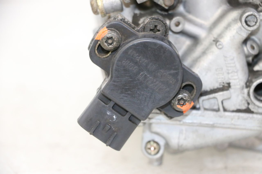 photo de GAŹNIK YAMAHA XJN DIVERSION 600 (2000 - 2003) - Zbliżenie komponentów