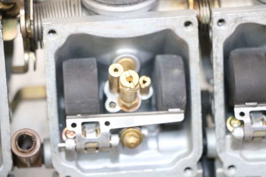 photo de GAŹNIK YAMAHA XJN DIVERSION 600 (2000 - 2003) - Szczegóły charakterystyczne