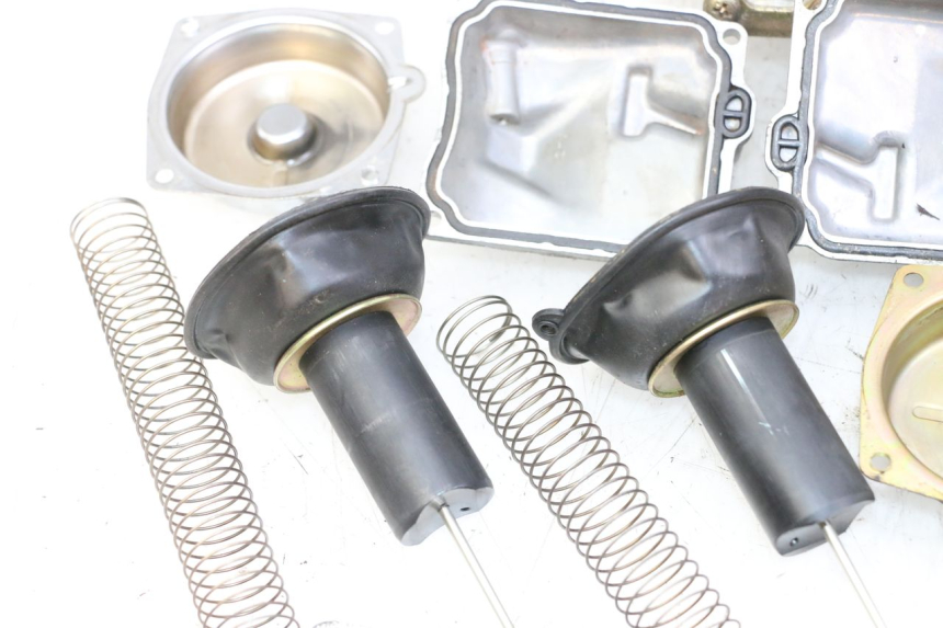 photo de GAŹNIK YAMAHA XJN DIVERSION 600 (2000 - 2003) - Alternatywny kąt