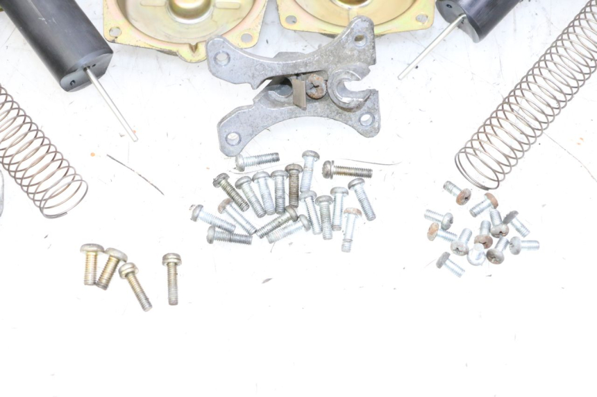 photo de GAŹNIK YAMAHA XJN DIVERSION 600 (2000 - 2003) - Zoom jakości