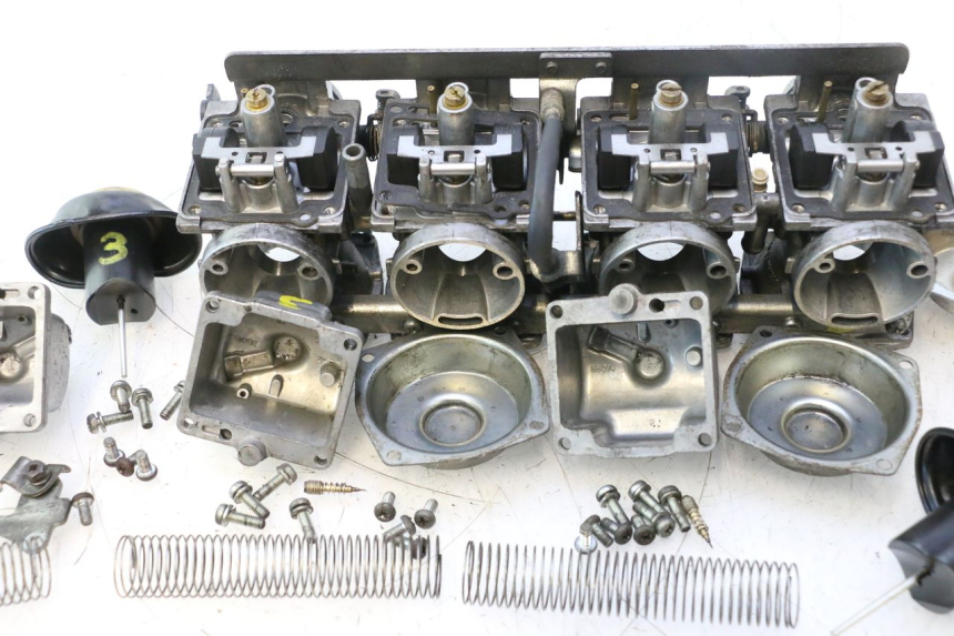 photo de GAŹNIK YAMAHA XJR 1300 (1998 - 2002) - Inny kąt widzenia