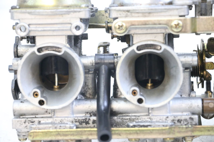 photo de GAŹNIK YAMAHA XJS DIVERSION 600 (1997 - 1999) - Szczegóły charakterystyczne