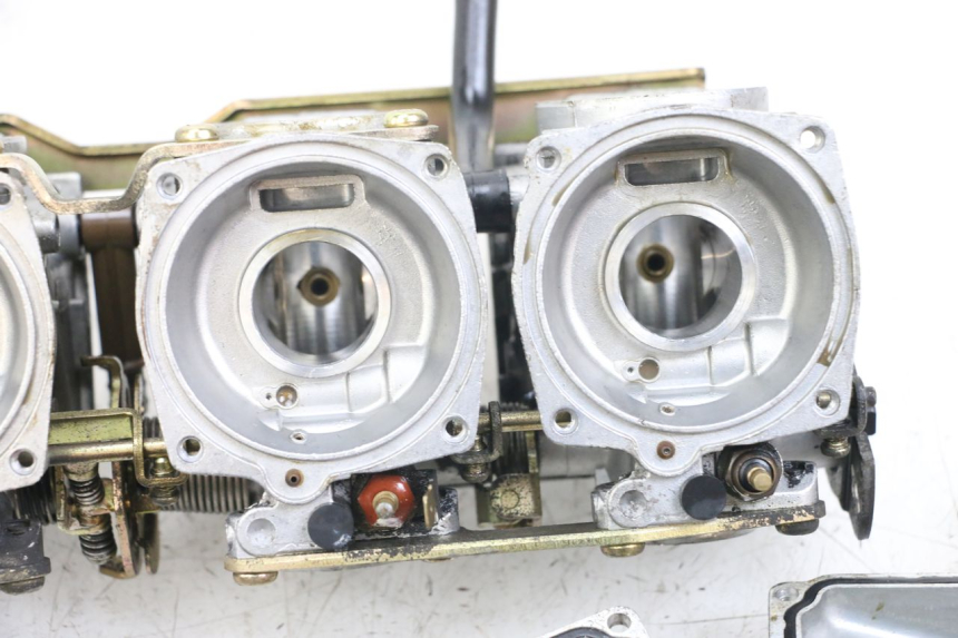 photo de GAŹNIK YAMAHA XJS DIVERSION 600 (1997 - 1999) - Inny kąt widzenia