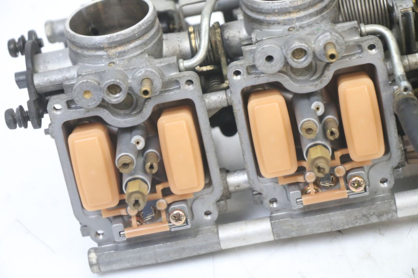 photo de GAŹNIK YAMAHA FZS FAZER 600 (2001 - 2003) - Oznaczenia i referencje