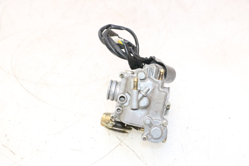 photo de GAŹNIK UNIVERSAL BIKE ZN50QT-11B 50 (2018 - 2021) - Inny kąt widzenia