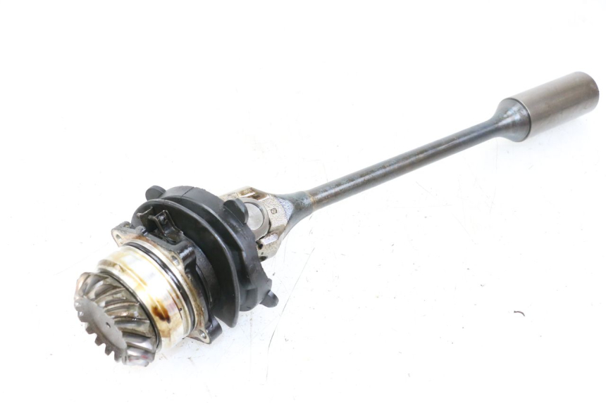 photo de WAŁ NAPĘDOWY KAWASAKI GTR 1000 (1994 - 2004) - Zbliżenie techniczne