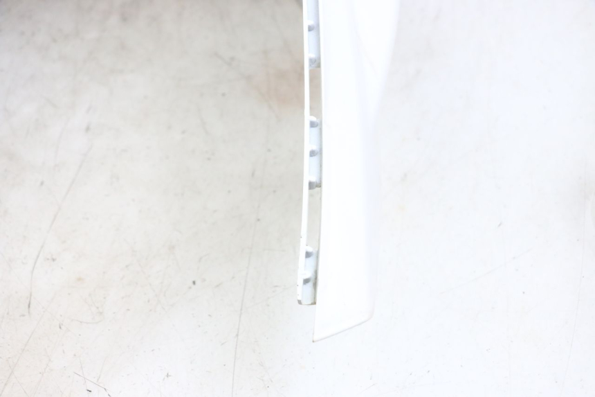 photo de OSŁONA TYLNA KYMCO AGILITY 4T 50 (2018 - 2022) - Zbliżenie komponentów