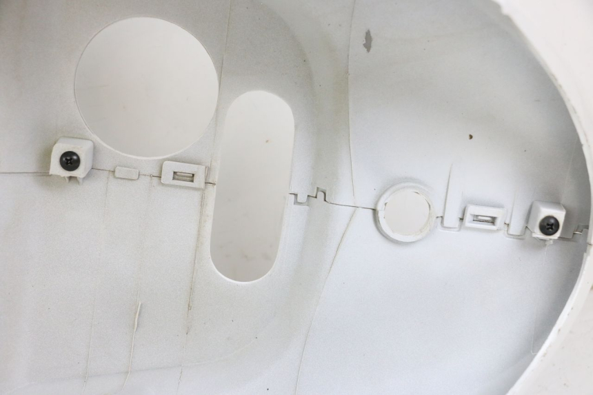 photo de OSŁONA TYLNA KYMCO AGILITY 4T 50 (2018 - 2022) - Zoom stanu zużycia