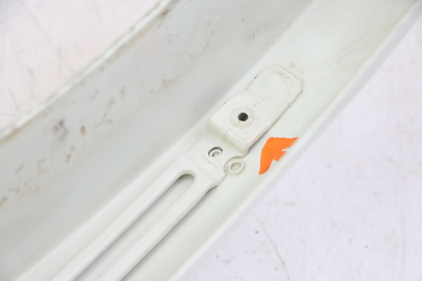 photo de OSŁONA TYLNA BMW C1 125 (2000 - 2003) - Zoom stanu zużycia