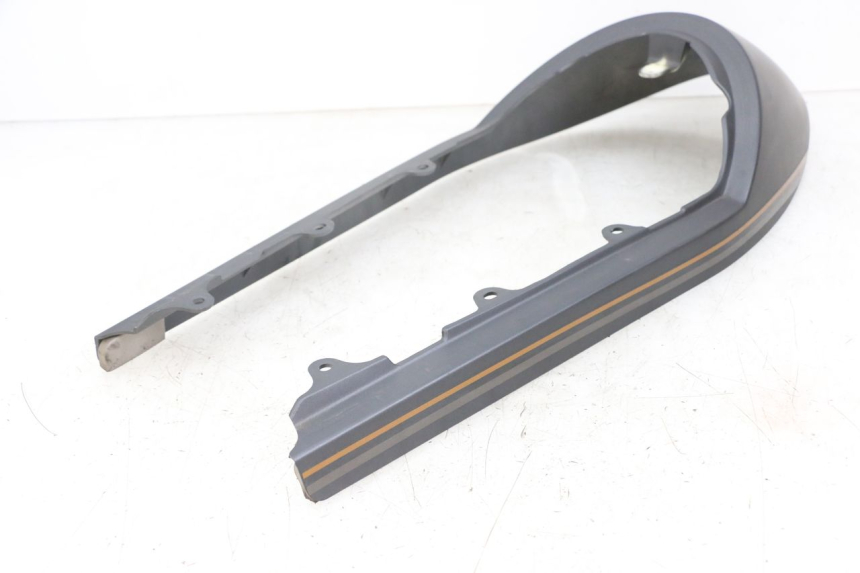 photo de OSŁONA TYLNA ARCHIVE CAFE RACER 4T 50 (2019 - 2024) - Zoom stanu zużycia