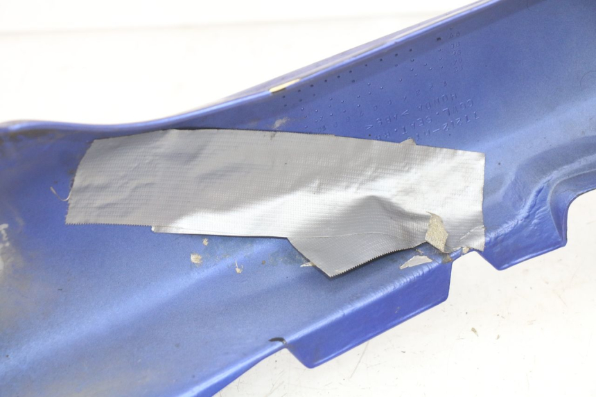 photo de OSŁONA TYLNA HONDA CB 500 (1997 - 2003) - Inny kąt widzenia