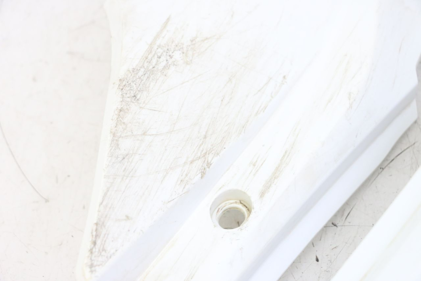 photo de OSŁONA TYLNA HONDA CRF-F CRF F 110 (2019 - 2022) - Zbliżenie techniczne