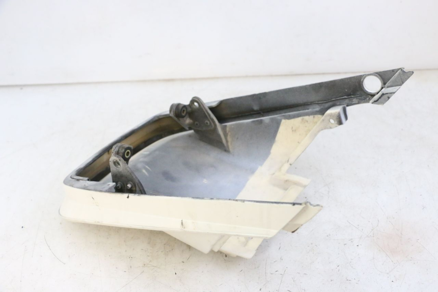 photo de OSŁONA TYLNA YAMAHA FJ 36Y 1100 (1984 - 1985) - Zoom stanu zużycia