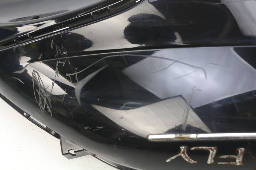 photo de OSŁONA TYLNA PIAGGIO FLY 2T 50 (2004 - 2017) - Zbliżenie komponentów