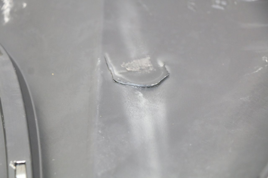 photo de OSŁONA TYLNA PIAGGIO FLY 2T 50 (2004 - 2017) - Zoom stanu zużycia