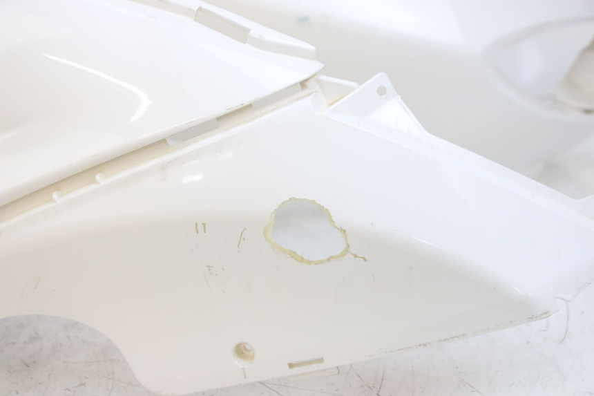 photo de OSŁONA TYLNA PIAGGIO FLY 125 (2005 - 2012) - Kontrola wizualna