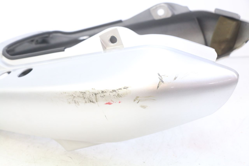 photo de OSŁONA TYLNA YAMAHA FZS FAZER 600 (1998 - 2001) - Zbliżenie komponentów