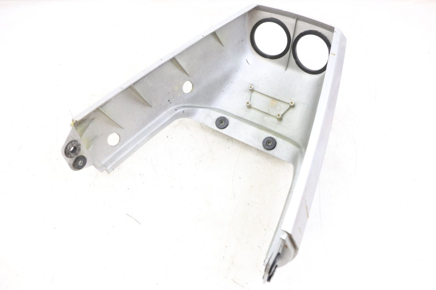 photo de OSŁONA TYLNA HYOSUNG GF 125 (2001 - 2005) - Zoom stanu zużycia