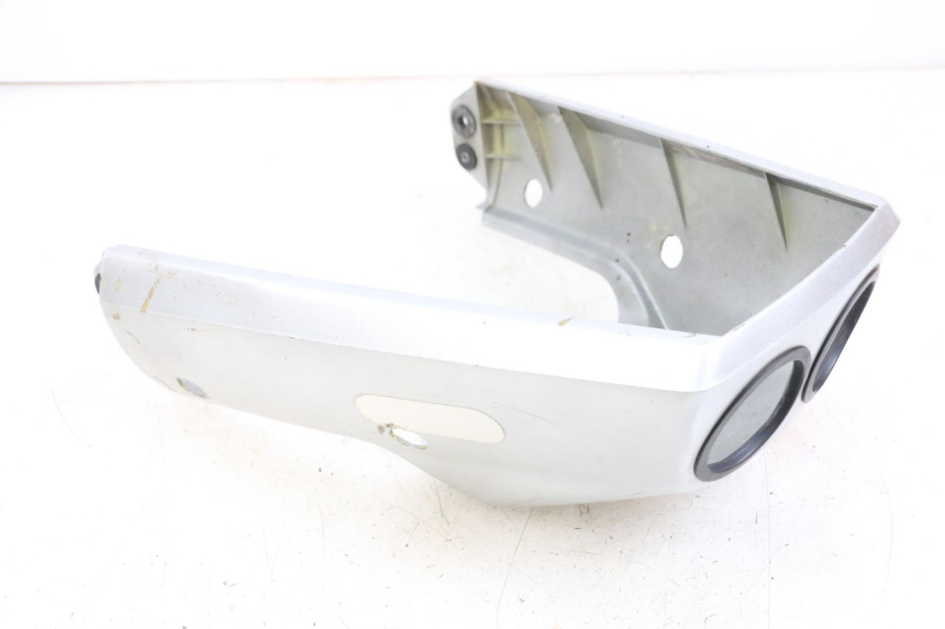 photo de OSŁONA TYLNA HYOSUNG GF 125 (2001 - 2005) - Zbliżenie techniczne