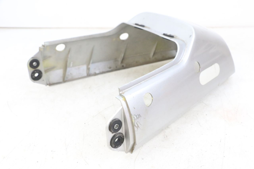 photo de OSŁONA TYLNA HYOSUNG GF 125 (2001 - 2005) - Punkty mocowania