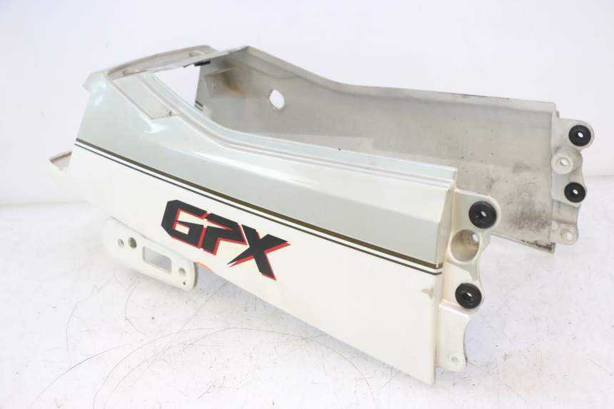 photo de OSŁONA TYLNA KAWASAKI GPX F ZX750F 750 (1986 - 1990) - Część sprawdzona