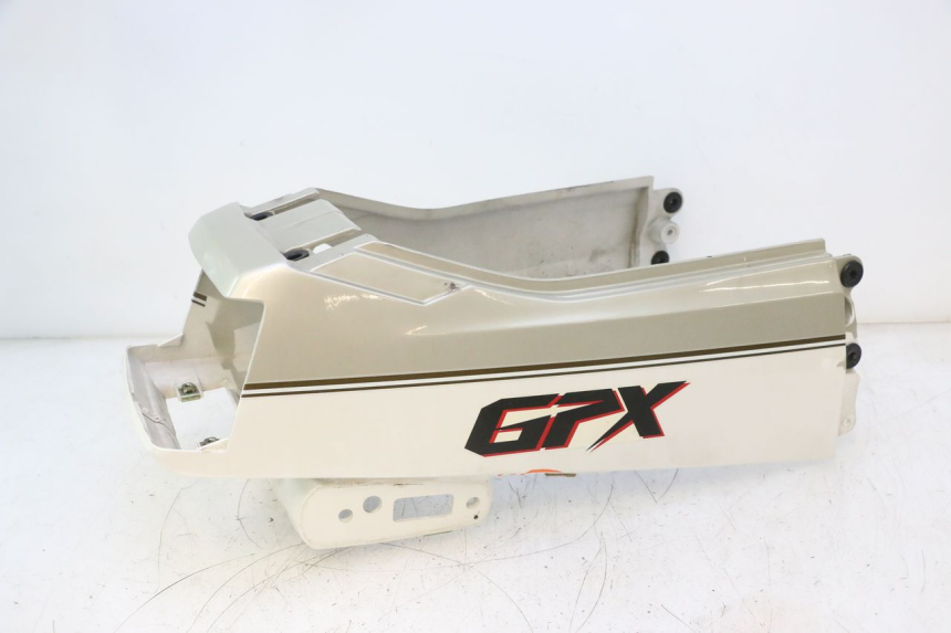 photo de OSŁONA TYLNA KAWASAKI GPX F ZX750F 750 (1986 - 1990) - Oznaczenia i referencje