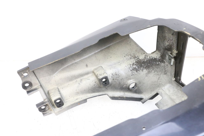 photo de OSŁONA TYLNA KAWASAKI GPZ RX 1000 (1986 - 1988) - Zoom stanu zużycia