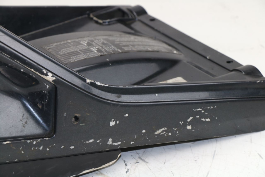 photo de OSŁONA TYLNA BMW K LT ABS 1100 (1990 - 1996) - Widok z bliska