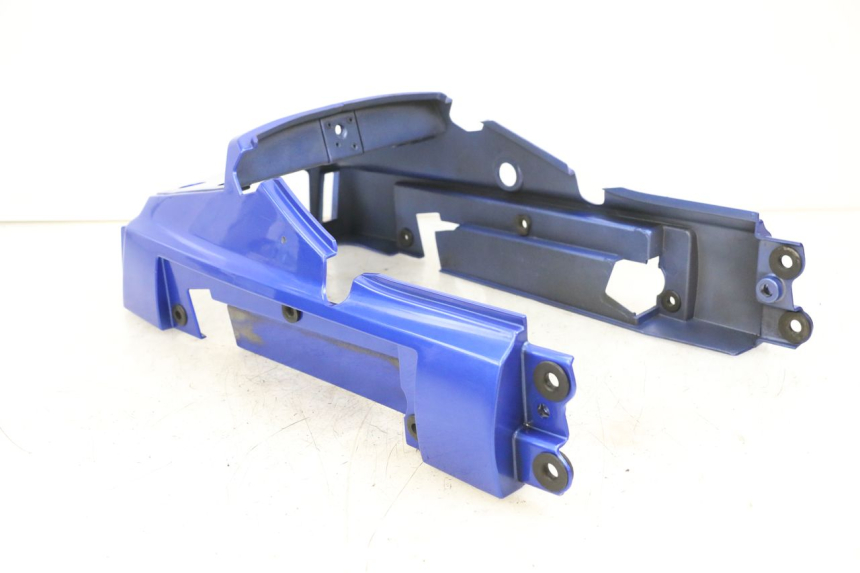 photo de OSŁONA TYLNA KAWASAKI GTR 1000 (1994 - 2004) - Inny kąt widzenia