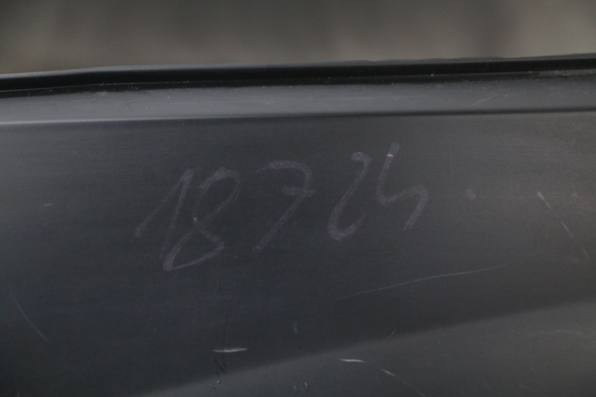 photo de OSŁONA TYLNA PEUGEOT KISBEE 2T 50 (2010 - 2017) - Stan powierzchni