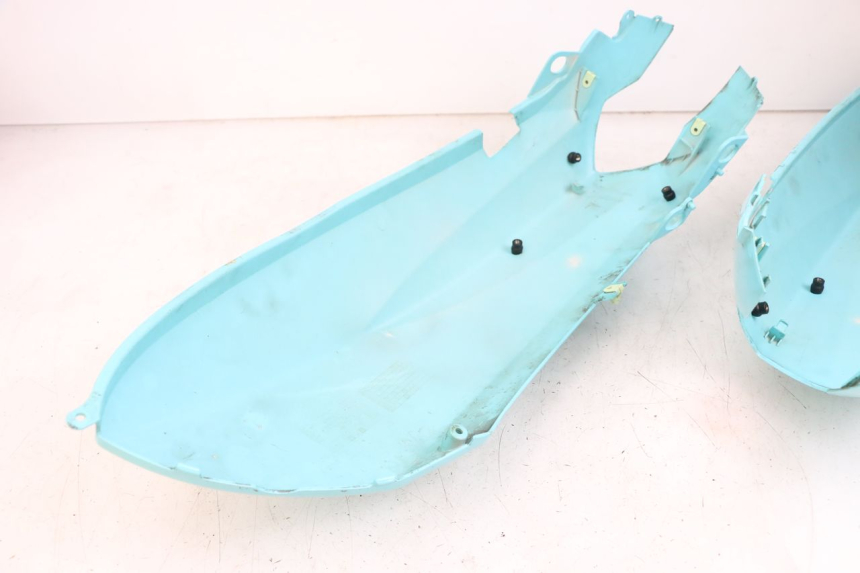 photo de OSŁONA TYLNA PEUGEOT KISBEE 4T 50 (2018 - 2022) - Zbliżenie techniczne