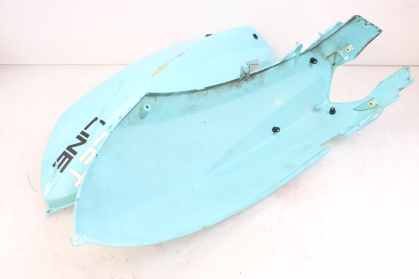 photo de OSŁONA TYLNA PEUGEOT KISBEE 4T 50 (2018 - 2022) - Stan powierzchni