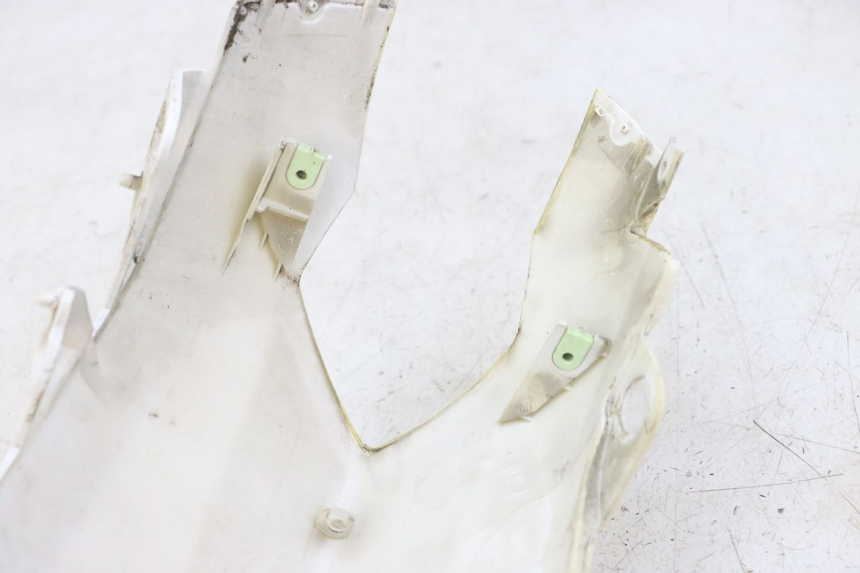 photo de OSŁONA TYLNA PEUGEOT KISBEE 4T 50 (2010 - 2017) - Oznaczenia i referencje