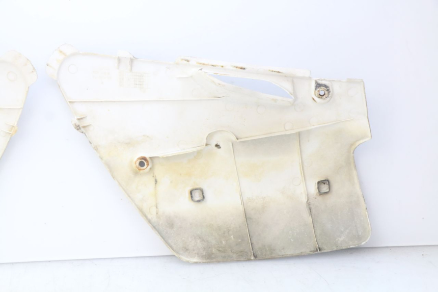 photo de OSŁONA TYLNA KAWASAKI KX 250 (1994 - 1998) - Inny kąt widzenia