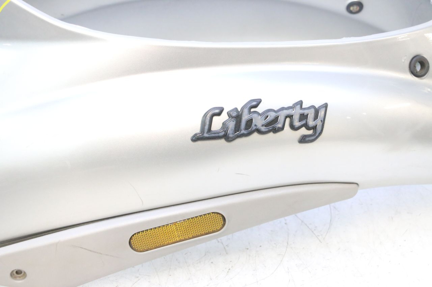 photo de OSŁONA TYLNA PIAGGIO LIBERTY 50 (1998 - 2003) - Struktura - zbliżenie