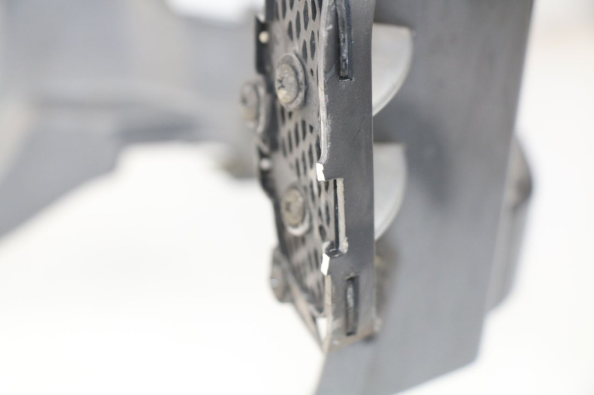 photo de OSŁONA TYLNA KYMCO LIKE 4T 50 (2009 - 2018) - Szczegół części