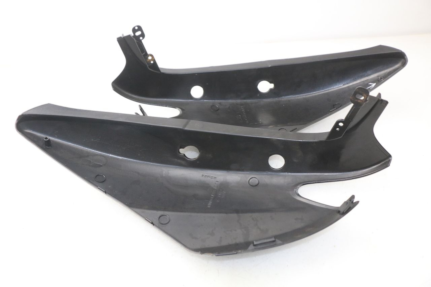 photo de OSŁONA TYLNA YAMAHA NEOS NEO'S 4T 50 (2008 - 2016) - Inny kąt widzenia