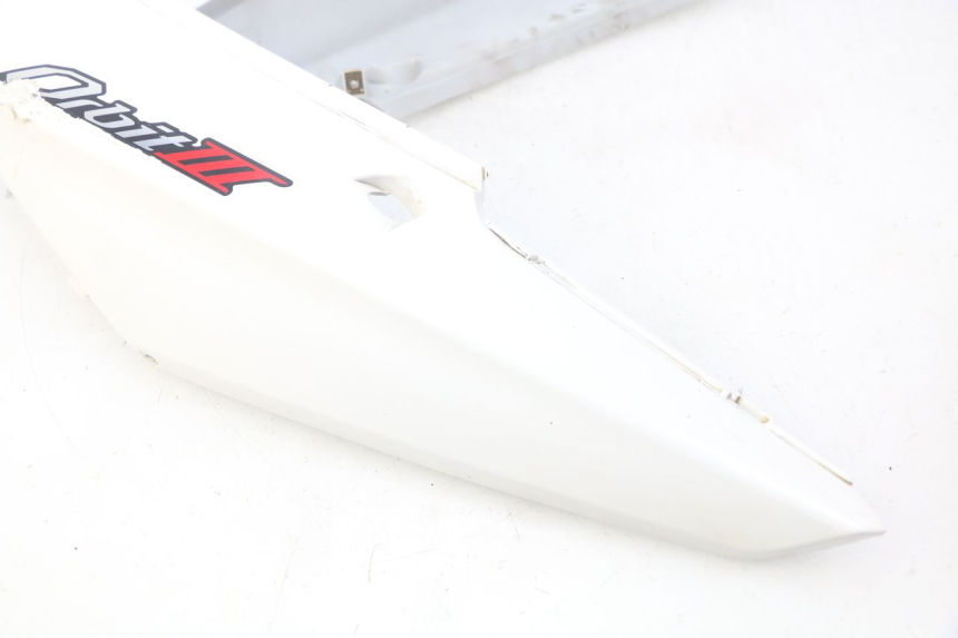 photo de OSŁONA TYLNA SYM ORBIT III 3 4T 50 (2018 - 2021) - Struktura - zbliżenie